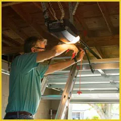 Garage Doors Store Repairs Fort Belvoir, VA 571-356-9264 - side-opener-08m